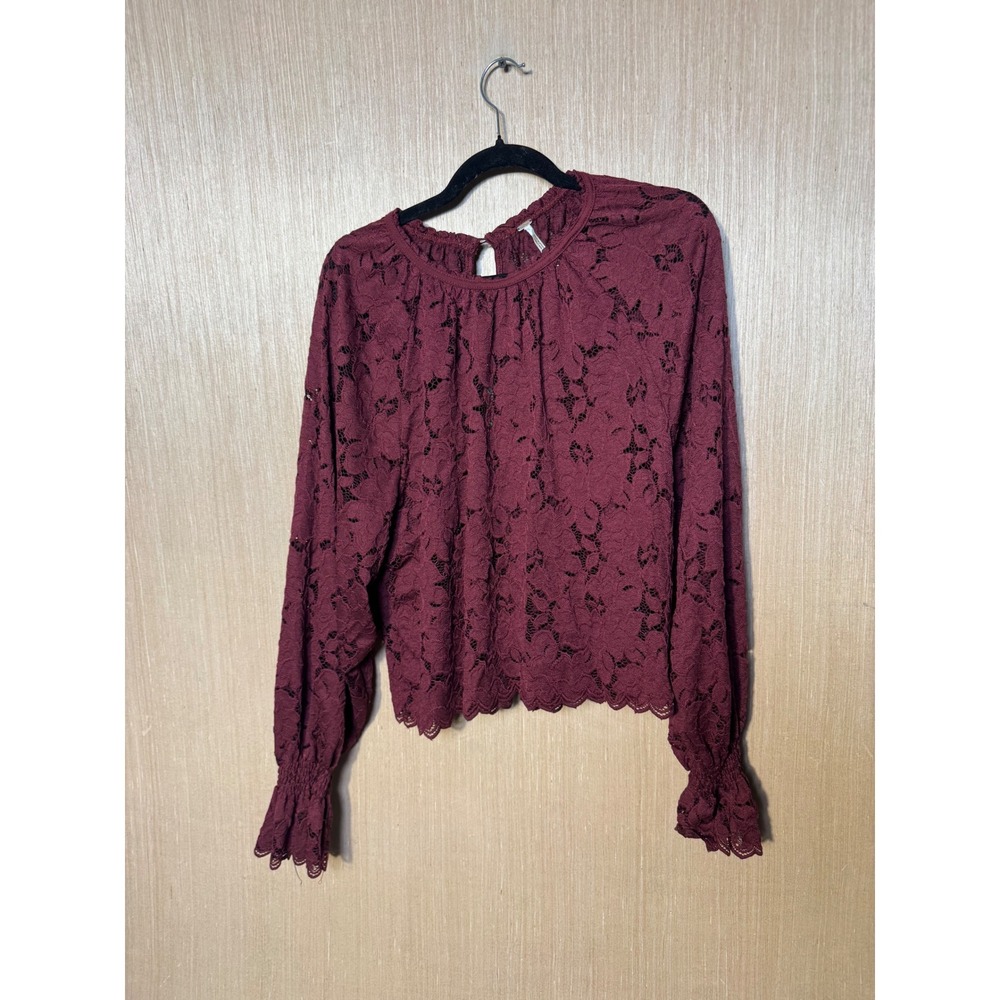Free People Women Burgundy Lace Long Sleeve Blouse Smocked Cuff Keyhole Size M